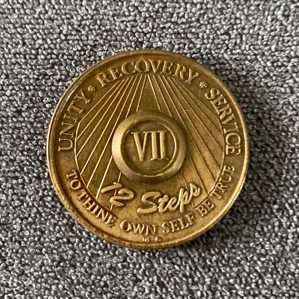 Vintage AA 7 year medallion/chip